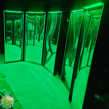 Licht boven de lachspiegel 3